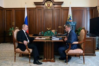 Владимир Путин обсудил с Борисом Титовым меры поддержки бизнеса в пандемию