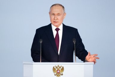 Россия в 2022 году направила на поддержку экономики и бизнеса 1 трлн рублей