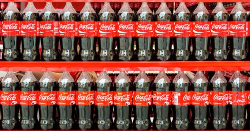 В московских магазинах появилась имитация оригинальных напитков Coca-Cola