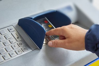 Первый российский банкомат внесен в реестр отечественного оборудования