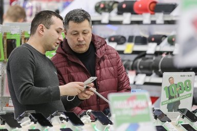Сдержать китайские смартфоны сможет скорое возвращение Samsung в Россию