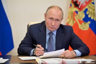 С 30 октября по 7 ноября Владимир Путин объявил нерабочими днями