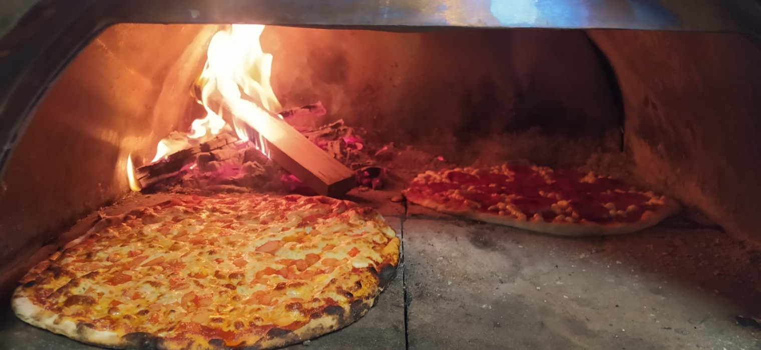 Неаполитанская пиццерия Pizza Napoli 8